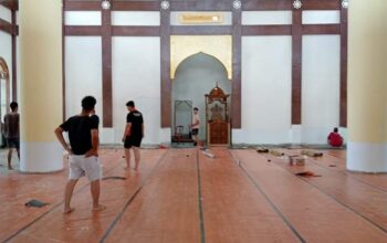 Warga Poyowa Besar Sudah Bisa Sholat di Masjid Nurul Iman, Kubah Megah Penuh Kaligrafi 7 Warga Poyowa Besar Sudah Bisa Sholat di Masjid Nurul Iman, Kubah Megah Penuh Kaligrafi