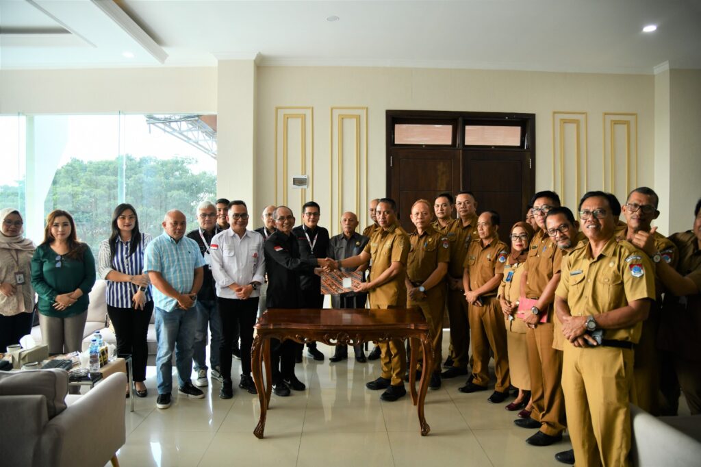Sam Sachrul Mamonto Tandatangani Kerja Sama Pemkab Boltim Bersama Prisma Dana