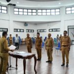 Prosesi Pelantikan Empat Pejabat Eselon III oleh Bupati Sam Sachrul Mamonto