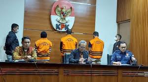 Bupati, Sekda dan Kepala Dinas Dibekuk KPK, Ini Kronologinya