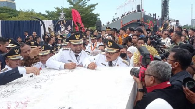 Limi Mokodompit Hadiri Peringkatan Hari Otda ke XXVI di Sulsel