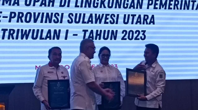 Tahlis Gallang Terima Penghargaan Terbaik Ketiga Sulut
