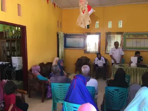 Pemdes Moyongkota Salurkan BLT Tahap Dua