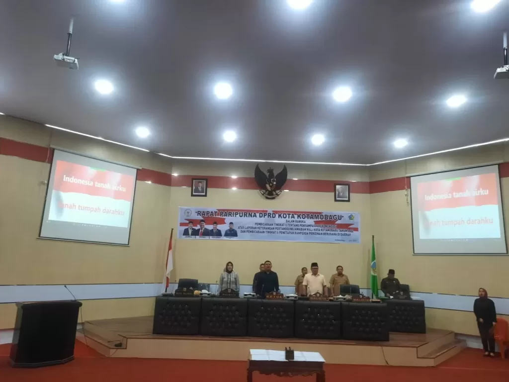DPRD Kotamobagu Gelar Rapat Paripurna Tingkat II LKPJ 2022 dan Penetapan Ranperda Perizinan Usaha