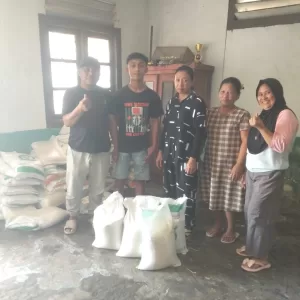 Sebanyak 63 KPM Desa Moyongkota Menerima Bantuan Pangan CBP Tahap II