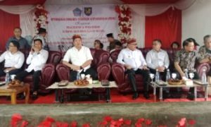 Bupati Limi Mokodompit Dampingi Kunker Wagub Steven Kandouw di Desa Werdi Agung