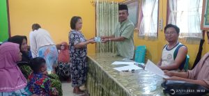 Pemdes Moyongkota Salurkan BLT DD Tahap IV Ke 50 KPM