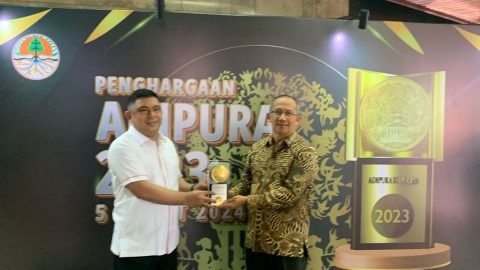 Terima Adipura ke-10, Meiddy Makalalag Apresiasi Kinerja Petugas Kebersihan