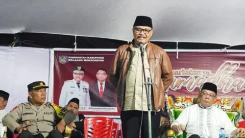 Limi Mokodompit Buka Puasa dan Tarawih Bersama Warga di Dua Kecamatan   