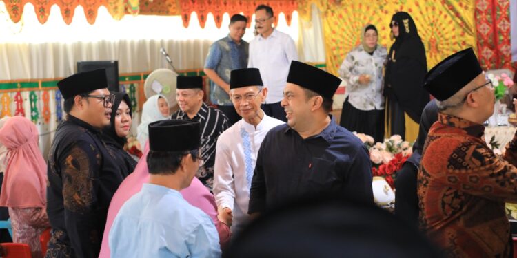 Halal Bihalal Bilalang Satu:Warga Doakan Meiddy Makalalag Sukses Jadi Walikota     