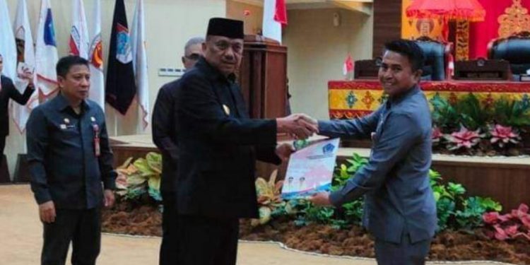 Tahlis Gallang Jabat Plt Asisten 2 Pemprov Sulut