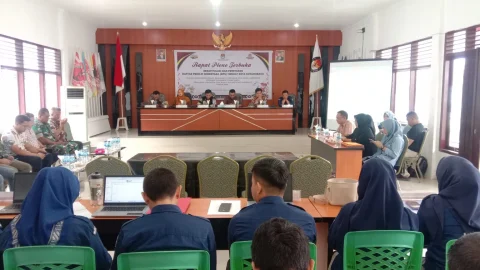 KPU Kotamobagu Gelar Pleno Terbuka Rekapitulasi DPS Pilkada 2024   