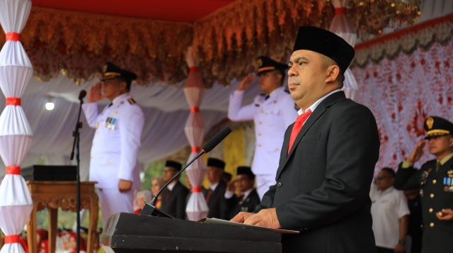 Ketua DPRD Meiddy Makalalag Hadiri Upacara Peringatan HUT RI Ke-79