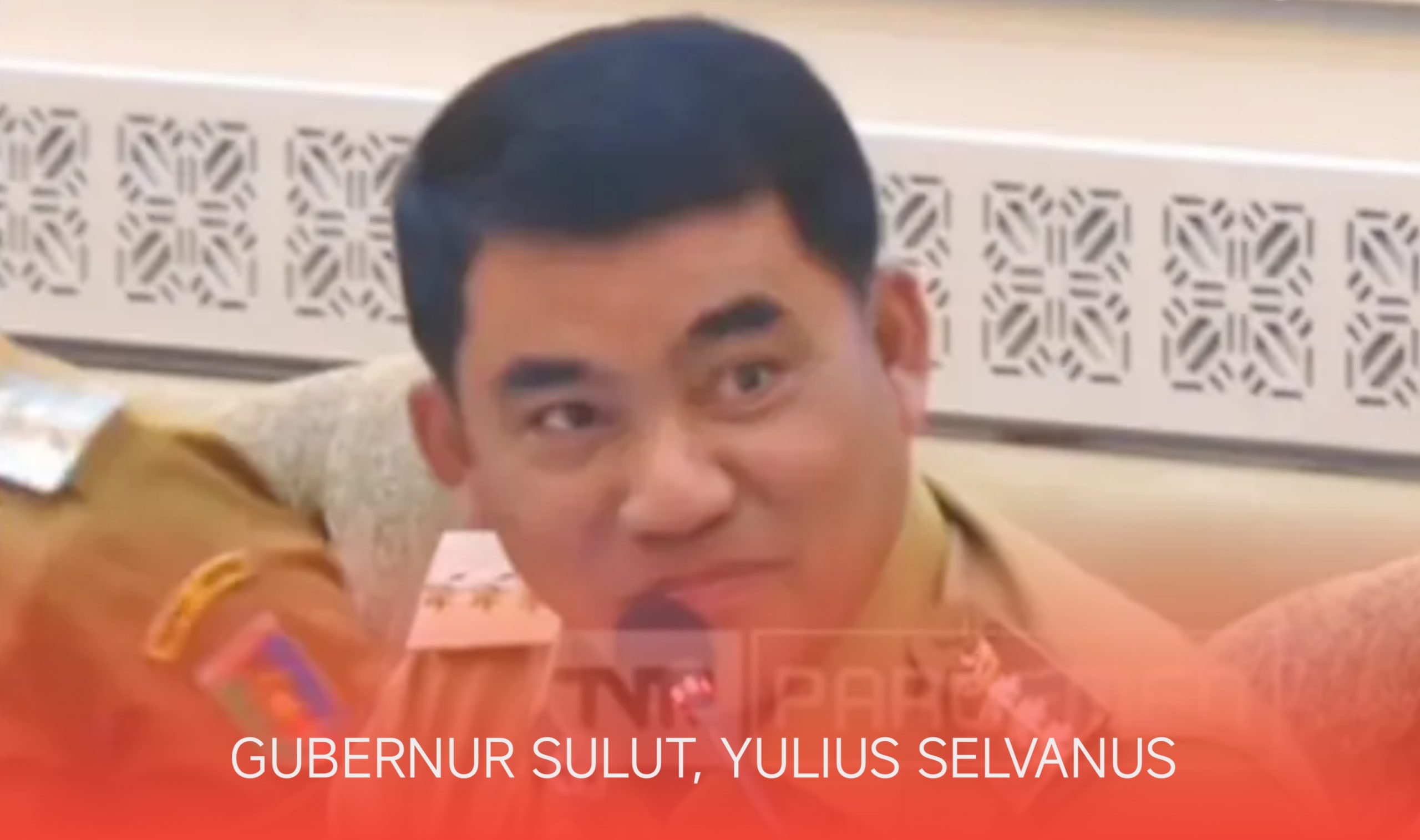 Gubernur Sulut, Yulius Selvanus