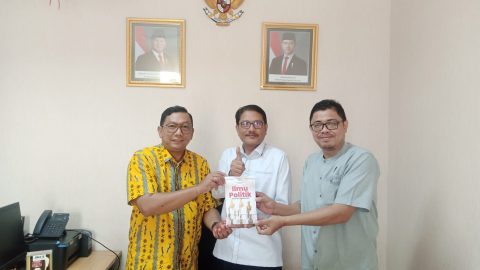 Dosen Universitas Malikussaleh Rilis Buku Ilmu Politik: Teori dan Aplikasi