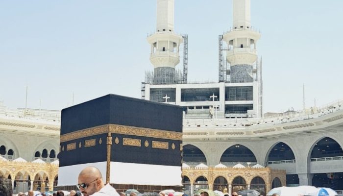 Jangan Lakukan 10 Larangan Ini di Masjidil Haram dan Masjid Nabawi