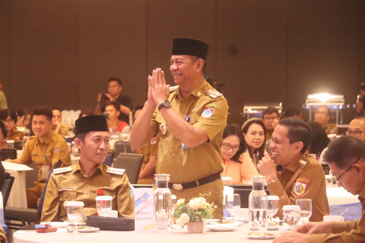 Bupati Boltim, Oskar Manoppo