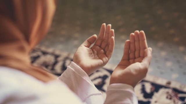 Bacaan Doa Akhir dan Awal Tahun Baru Islam 1447 Hijriah