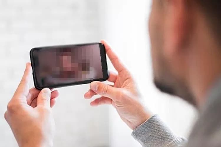 Ilustrasi Video Tak Senonoh