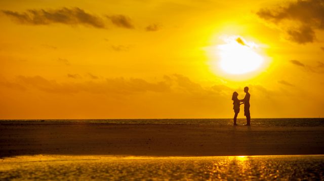 Ramalan Zodiak Asmara Hari Ini, 29 Juni 2025: Cinta Diuji di Bulan Suro, Siapkah Kamu?