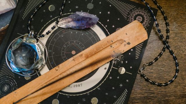 Ramalan Zodiak Cancer, Leo dan Virgo Hari Ini, 24 Juni 2025: Jangan Gegabah Soal Asmara