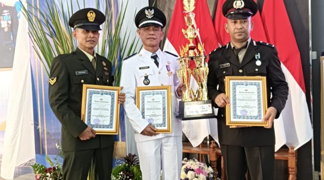 Kepala Desa Poyowa Besar Satu Raih Penghargaan Tiga Pilar di Hari Bhayangkara Polda Sulut