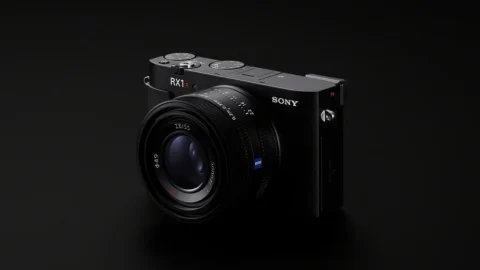 Sony RX1R III: Kamera Saku Full-Frame 61MP untuk Fotografer Serius
