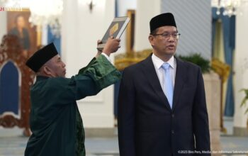Pengambilan Sumpah kepada Purbaya Yudhi Sadewa menjadi Menteri Keuangan, menggantikan Sri Mulyani. Sumber: Sekretariat Presiden
