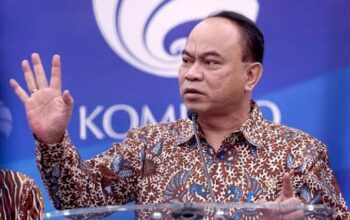 Budi Arie Setiadi saat masih menjabat sebagai Menteri Koperasi. Posisi Menkop kini digantikan oleh wakilnya, Ferry Juliantono, dalam perombakan kabinet 8 September 2025.