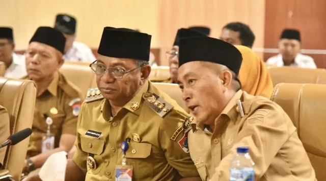 Oskar-Argo Evaluasi 14 Pimpinan OPD Usai Absen Kunker di Modayag