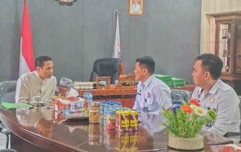 Wali Kota Weny Gaib Bahas Relokasi Rutan Bersama Karutan Baru, Fokus Pembinaan 452 Warga Binaan 6 Wali Kota Wenny Gaib dan Karutan Aris Yuliyanta saat audiensi, 17 Oktober 2025.