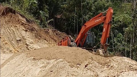 Polda Diminta Tutup PETI Milik Norma Makalalag di Perkebunan Salak Tobongon 