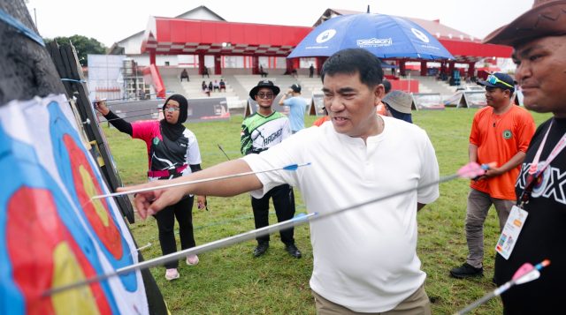 Gubernur Yulius Selvanus Pantau Porprov XII, Dorong Atlet Sulut Ukir Prestasi