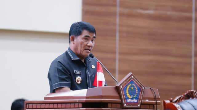 Gubernur Yulius Selvanus Paparkan Tiga Ranperda Strategis di Paripurna DPRD Sulut