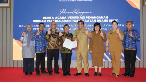 RTRW Sulut 2025 Masuki Tahap Final, Gubernur Yulius Selvanus Sahkan 8 IPPR