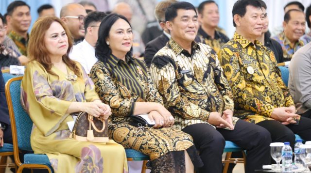 Natal Bersama Pemprov Sulut, Gubernur Yulius Selvanus Tekankan Pesan Harmoni dan Talenta