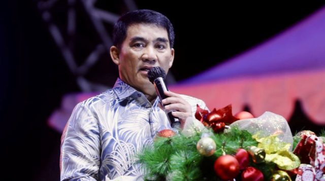 Gubernur Yulius Selvanus Rayakan Natal Tiberias, Ajak Jemaat Membangun dan Memajukan Sulut