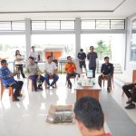 Bupati Bolsel Iskandar Kamaru bersama jajaran Pemda dan perwakilan Kemenko PMK meninjau kesiapan Huntap Modisi, memastikan fasilitas dan administrasi relokasi warga Gunung Ruang berjalan lancar.