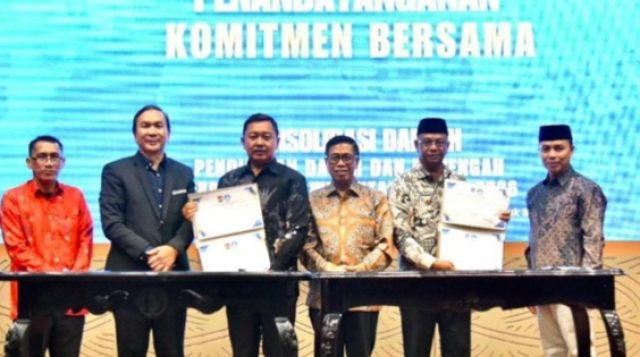 Oskar Manoppo Siapkan Lahan Sekolah Terintegrasi di Boltim