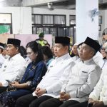 Gubernur Sulawesi Utara Yulius Selvanus Komaling bersama jajaran pemerintah daerah menghadiri Safari Ramadhan di Masjid Agung Awwal Fathul Mubien, Tuminting, Manado, Rabu (4/3/2026). Acara ini dirangkaikan dengan buka puasa bersama dan penyerahan bantuan kepada masyarakat.