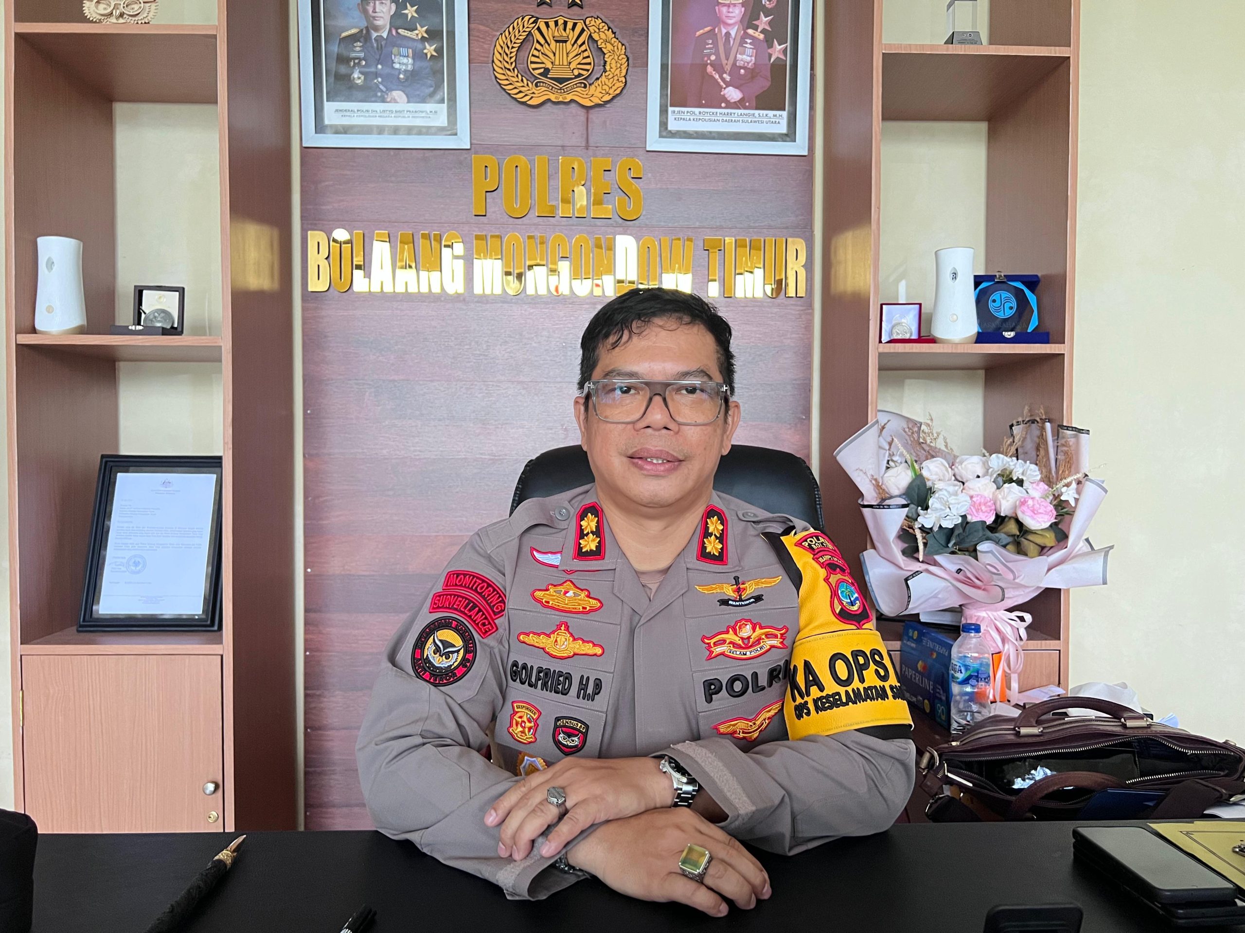 Kapolres Bolaang Mongondow Timur, AKBP Golfried Hasiholan Pakpahan, saat menyampaikan ucapan selamat ulang tahun ke-23 kepada Keluarga Besar Putra Putri (KBPP) Polri di Tutuyan, Minggu (1/3/2026).