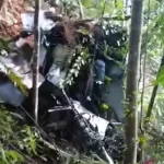 Tim pencari menemukan benda yang diduga helikopter milik PT Matthew Air dengan nomor registrasi PK-CFX yang dikabarkan hilang kontak di daerah Sekadau (ANTARA/DOK)