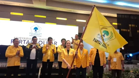 Keluarga Paruntu Kembali Pimpin Golkar Sulut, MEP Terpilih Aklamasi
