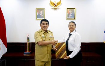 Gubernur Sulut Mayjen TNI (Purn) Yulius Selvanus Komaling, SE, secara resmi melepas 15 putra-putri terbaik daerah untuk mengikuti program magang di Nagasaki, Jepang, Senin (6/4/2026) di Wisma Negara Bumi Beringin, Manado.