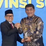 Gubernur Yulius Selvanus menerima penghargaan National Governance Awards 2026 di Jakarta, sebagai bukti komitmen Pemprov Sulut dalam meningkatkan kualitas layanan kesehatan dan inovasi publik.