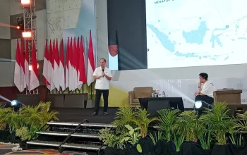 Jemmy Asiku tampil sebagai narasumber inspiratif dalam Pelatihan Tunas 3 TIDAR, berbagi kisah perjalanan hidup dan strategi bisnis yang memotivasi para kader muda.