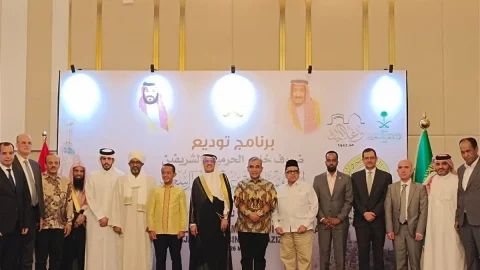 Raja Salman Undang 42 Tokoh Indonesia Haji Gratis, Komitmen Tingkatkan Layanan Fast Track