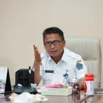 Sekprov Sulut Tahlis Gallang (Tengah) saat memimpin Rakor Teknis beasiswa Kedokteran Unima bersama jajaran Dinas Pendidikan dan Unima di Manado, Kamis (14/5/2026).