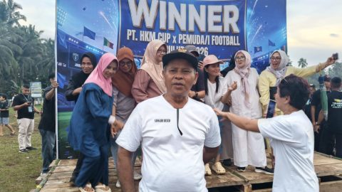 Sangadi Bulud, Nurhadin Mokodongan, memberikan apresiasi atas kerja keras panitia dan dukungan masyarakat dalam suksesnya PT. HKM Cup x Pemuda Bulud 2026.