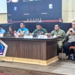 Sekretaris Provinsi Sulut Tahlis Gallang (tengah) saat memimpin Rakorwil persiapan kunjungan Presiden RI ke Pulau Miangas di Manado, Kamis (7/5/2026).